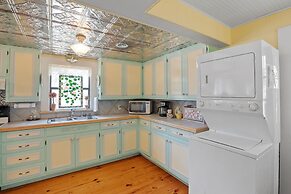 Das Bierschwale Gastehaus 2 Bedroom Home by RedAwning