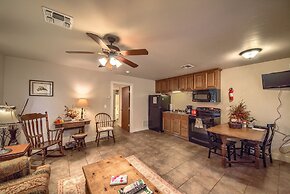 Annette's At Waldrip 1 Bedroom Cottage by RedAwning