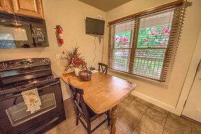 Annette's At Waldrip 1 Bedroom Cottage by RedAwning