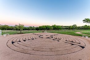 Appian Way - Provence Studio Bedroom Cottage by RedAwning