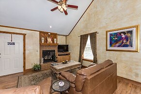 Appian Way - Tuscan Studio Bedroom Cottage by Redawning