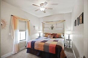 Far View Gasthaus 2 Bedroom Apts by RedAwning