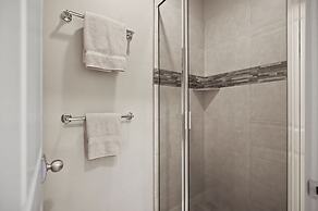 Far View Gasthaus 2 Bedroom Apts by RedAwning