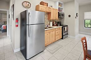 Far View Gasthaus 2 Bedroom Apts by RedAwning