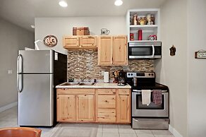 Far View Gasthaus 2 Bedroom Apts by RedAwning