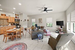 Far View Gasthaus 2 Bedroom Apts by RedAwning