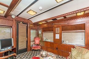 1894 Private Pullman Palace Ca 1 Bedroom Apts by Redawning