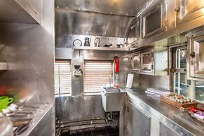 1894 Private Pullman Palace Ca 1 Bedroom Apts by Redawning