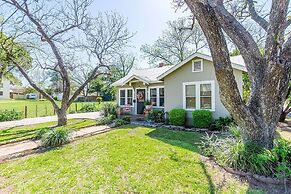 Beverly Haus Aka Dippel Haus 2 Bedroom Home by RedAwning