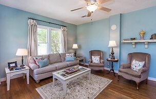 Beverly Haus Aka Dippel Haus 2 Bedroom Home by RedAwning