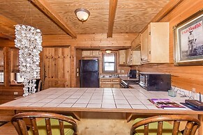 Hidden Rock Ranch 3 Bedroom Cabin by Redawning