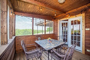 Hidden Rock Ranch 3 Bedroom Cabin by Redawning