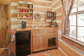 Ab Butler - Both Suites 2 Bedroom Cabin by RedAwning