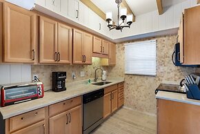 Island Gem A 2 Bedroom Villa by RedAwning