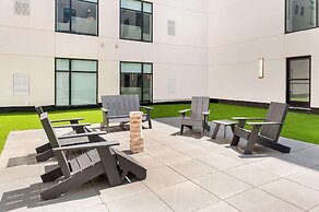 Cambria Hotel Detroit Downtown