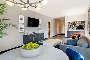 Cambria Hotel Detroit Downtown