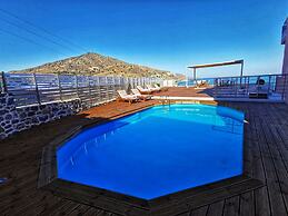 Villa Sunrise - South Crete Sea View