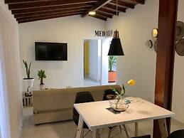 Apto muy bien ubicado Home ARIS 402