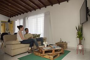 Apto muy bien ubicado Home ARIS 402