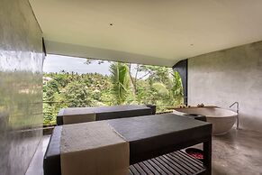 Exceptional 2 BR Suites in Ubud Hidden Gem
