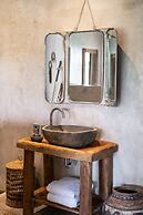 Exceptional 2 BR Suites in Ubud Hidden Gem