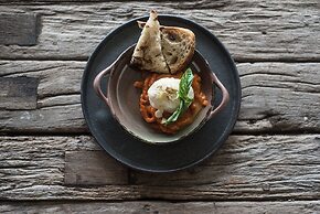 Exceptional 2 BR Suites in Ubud Hidden Gem