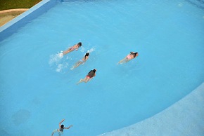 Modern 3 Bedroom Apartment With Sea-beach View