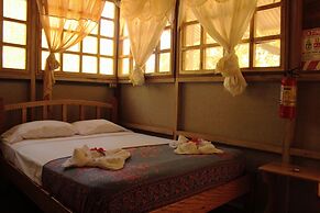 La Casita Bungalow Equipped Cabin With Garden View Near to the Beach