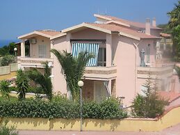 Holiday House la Caldosa Apartment c11 Terrace With sea View and Swimm