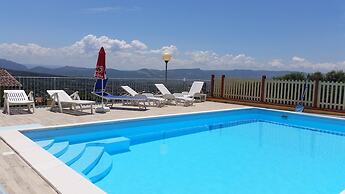 Holiday House la Caldosa Apartment c11 Terrace With sea View and Swimm