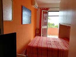 Apartment c6 With Sea View Terrace, TV, air Conditioning, Wifi, Swimmi