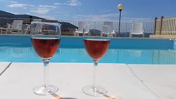 Apartment c6 With Sea View Terrace, TV, air Conditioning, Wifi, Swimmi