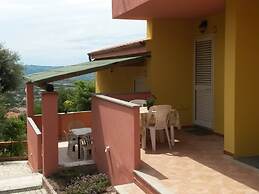 Apartment c6 With Sea View Terrace, TV, air Conditioning, Wifi, Swimmi
