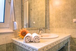 Chloe - Gerani Villas With Private Pool