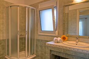 Chloe - Gerani Villas With Private Pool