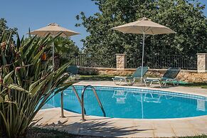 Chloe - Gerani Villas With Private Pool