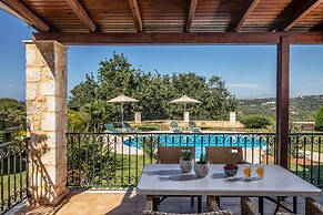 Chloe - Gerani Villas With Private Pool