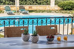 Chloe - Gerani Villas With Private Pool