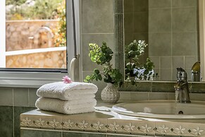 Chloe - Gerani Villas With Private Pool