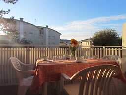 Bright Studio by the Beach - Beahost