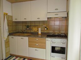 Lovely Villa With Spacious Private Garden