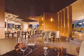 Three Bedroom Apartment, Oakwood Premier Cozmo Jakarta