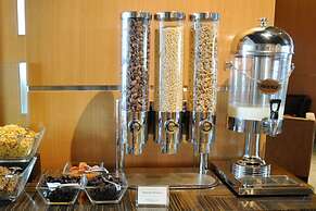 Three Bedroom Apartment, Oakwood Premier Cozmo Jakarta