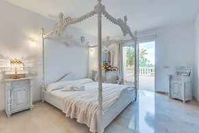 Alcudia Beach Front Villa, Private Indoor Pool