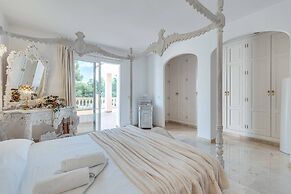 Alcudia Beach Front Villa, Private Indoor Pool