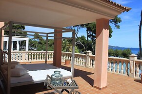 Alcudia Beach Front Villa, Private Indoor Pool