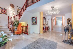 Alcudia Beach Front Villa, Private Indoor Pool