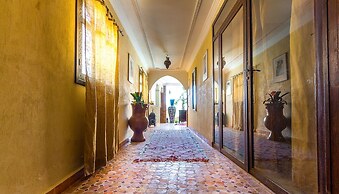 Amazing Riad-hotel In Lalla Takerkouste