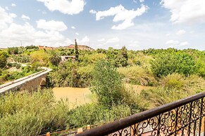 Amazing Riad-hotel In Lalla Takerkouste