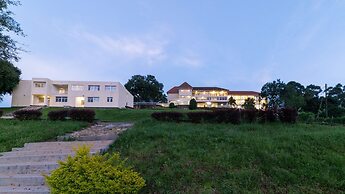 Trendy Deluxe Twin Rooms In Masaka - 1